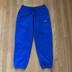 Women’s Nike sweatpants